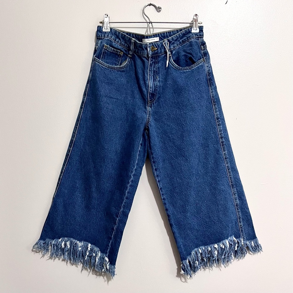 NWOT Zara Trafaluc Denimwear High-Waisted Cropped Distressed Flare Jeans - Picture 1 of 11